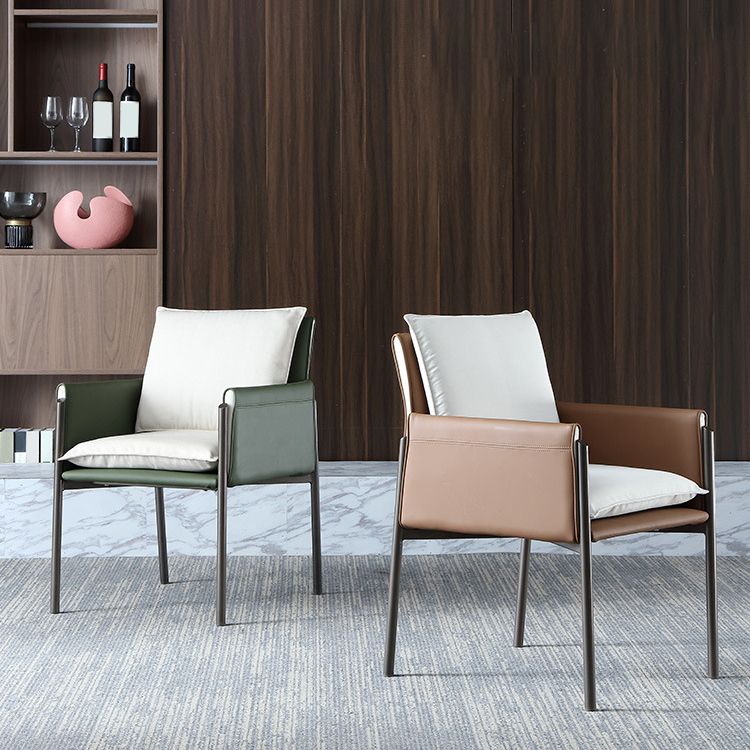 Sedia a braccio contemporanea in metallo sedia sala da pranzo solido sterzo per interno