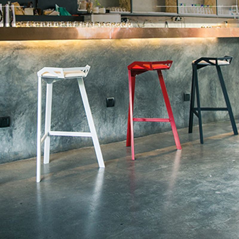 Industrial Style Metal Barstool Low Back Counter Bar Stool for Kitchen Clearhalo 'Bar Furniture' 'Bar Stools' 'bar_stools' 'furn' 'furn_bar_stools' 'Furniture' 'Kitchen & Dining Furniture' 1200x1200_f7ffcdc5-e32f-4b5a-a3e6-2144da121be4