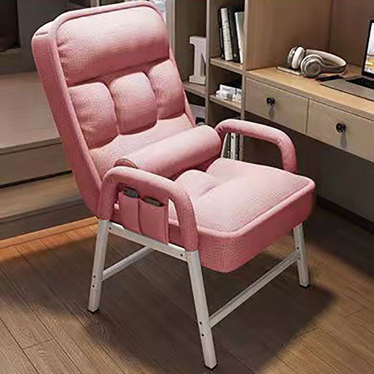 Eigentijdse armstoel verstelbare achterhoogte armstoel met gestoffeerd