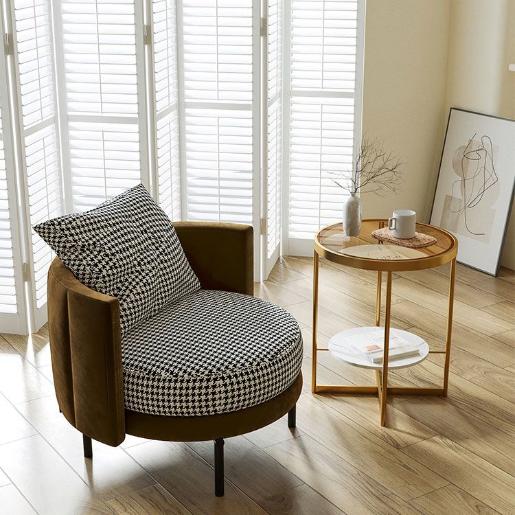 21.65 "背の高い鉄の十字形の脚エンドテーブルラウンドガラス上部テーブル