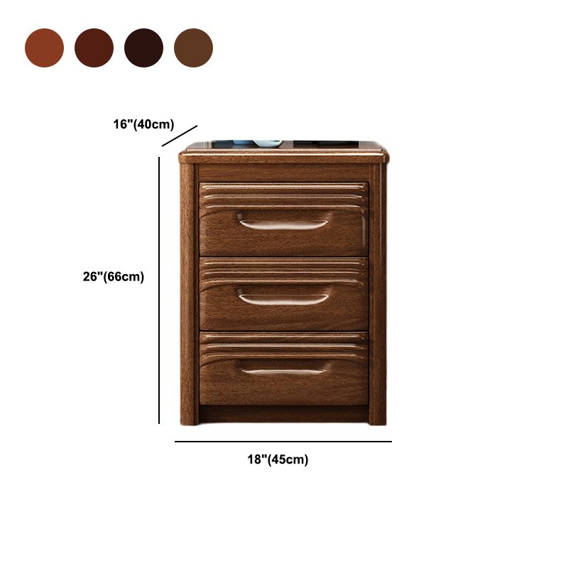 Moderno comodino in legno massiccio 3-Drawer da 26 pollici Halnut Night Tavolo in marrone