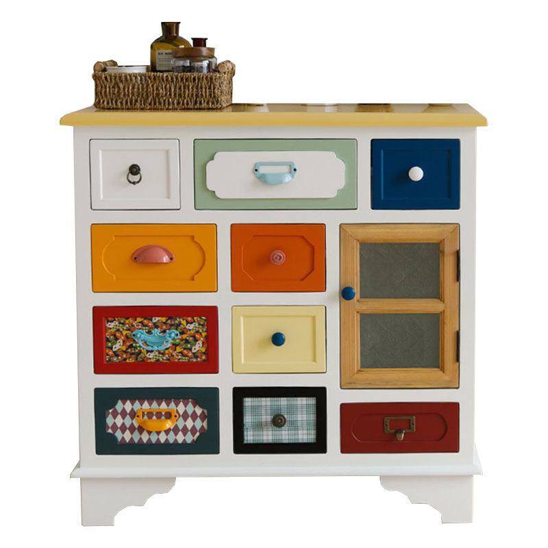 Creazione di stoccaggio in legno fabbricato in stile costiero per la camera da letto