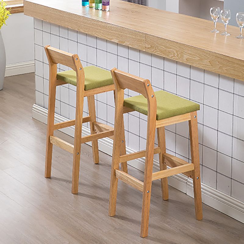 Contemporary Oak Wood Barstool Indoor Bar Stool with Low Back and Footrest Clearhalo 'Bar Furniture' 'Bar Stools' 'bar_stools' 'furn' 'furn_bar_stools' 'furniture_bar_stools' 'Kitchen & Dining Furniture' 'kitchen&dining_furn' 'kitchen' 'kitchen_furn' Furniture' 1200x1200_f8bfb0bd-d39f-4de4-a282-d3183f10c510