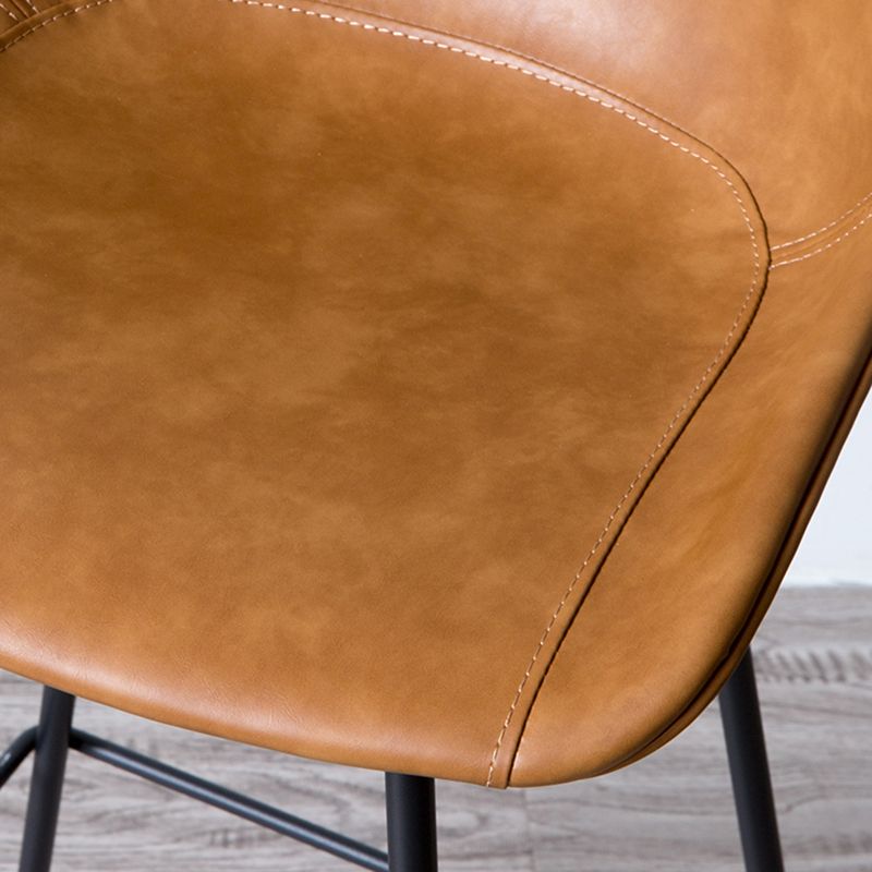 Black Metal Leather Bar Stool Scandinavian Low Back Bristol Counter Stool with Bucket Seat Clearhalo 'Bar Furniture' 'Bar Stools' 'bar_stools' 'furn' 'furn_bar_stools' 'furniture_bar_stools' 'Kitchen & Dining Furniture' 'kitchen&dining_furn' 'kitchen' 'kitchen_furn' Furniture' 1200x1200_f91005d2-bcc7-400d-9de8-97cc99cf40f5