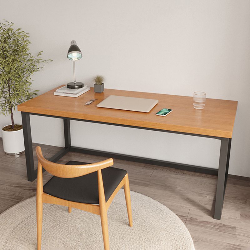 Modern Rectangular Writing Desk Solid Wood Office Desk with Metal Base Clearhalo 'furn' 'furn_office_desk' 'Furniture' 'Office Desks' 'Office Furniture' 'office_desk' 1200x1200_f91a54a1-a48f-49cb-80c9-1a2551d21416