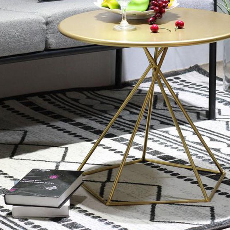 Metal Round Coffee Table Dia 21.65" inch Frame Cocktail Table Clearhalo 'Coffee & Accent Tables' 'Coffee Tables' 'coffee_tables' 'furn' 'furn_coffee_tables' 'Furniture' 'Living Room Furniture' 1200x1200_f92d7e5c-dbfa-4992-b326-8fd35ce3114e
