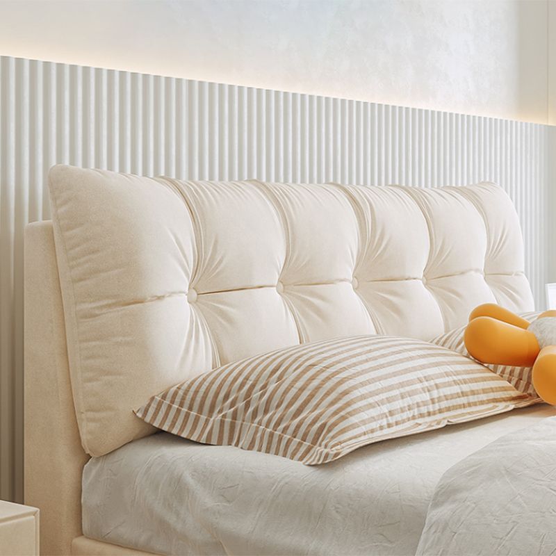 Cama de reina/rey con mechones tapizados en el marco de la cama de cuero sintética crema con colchón