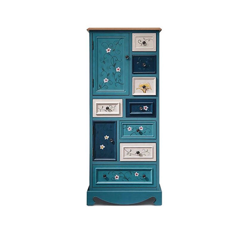 Armoire à accent industriel armoire artisanale en finition antique