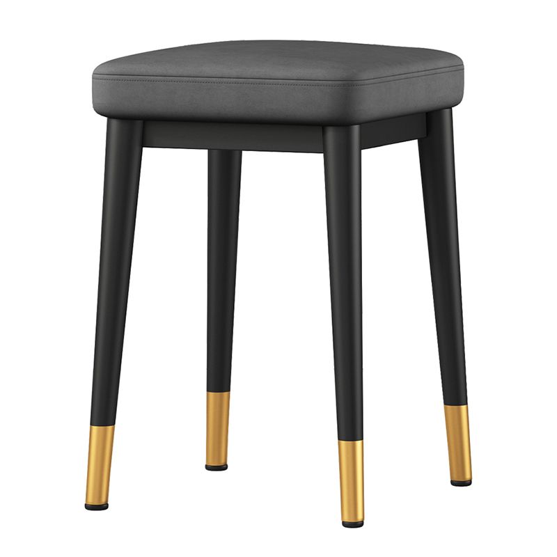 Elegante ottomano in finto ottomano a colori solidi resistenti a sgabello quadrato