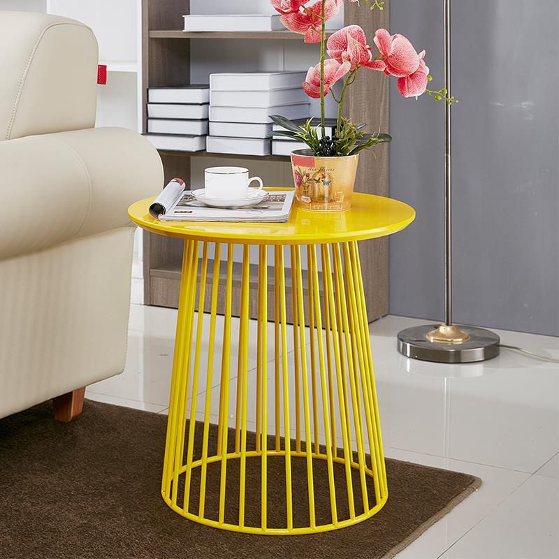 Metal Round Frame Side Table Contemporary Simple Dia 19.7" End Table Clearhalo 'Coffee & Accent Tables' 'End & Side Tables' 'end_side_tables' 'furn' 'furn_end_side_tables' 'Furniture' 'Living Room Furniture' 1200x1200_fa38fe6f-6510-4c9b-9e9a-f147ae0e7353