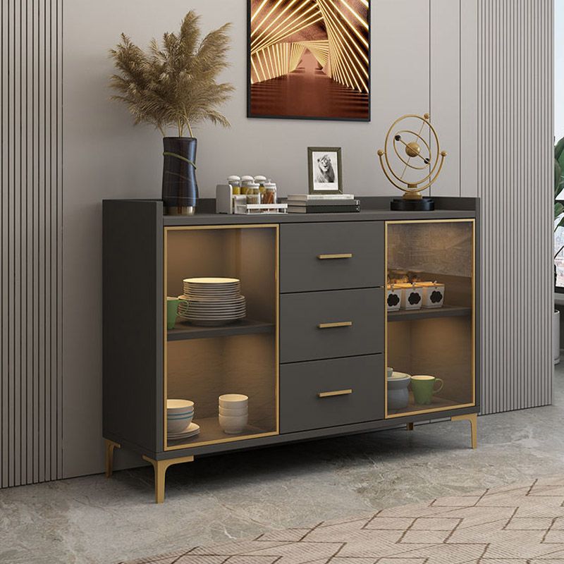 Sideboard in legno ingegnerizzato in stile glam con luci a LED