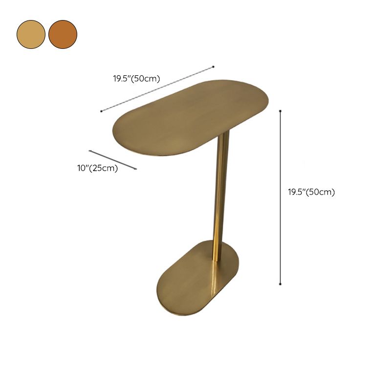 Table d'appoint accent ovale doré au milieu du siècle CA