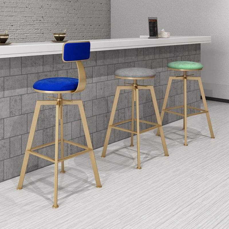 Glam Style Bar-stool with Adjustable Height Swivel Round Seat Barstool in Gold Clearhalo 'Bar Furniture' 'Bar Stools' 'bar_stools' 'furn' 'furn_bar_stools' 'furniture_bar_stools' 'Kitchen & Dining Furniture' 'kitchen&dining_furn' 'kitchen' 'kitchen_furn' Furniture' 1200x1200_fa851154-f3e9-4935-aa90-e59dbb453c24