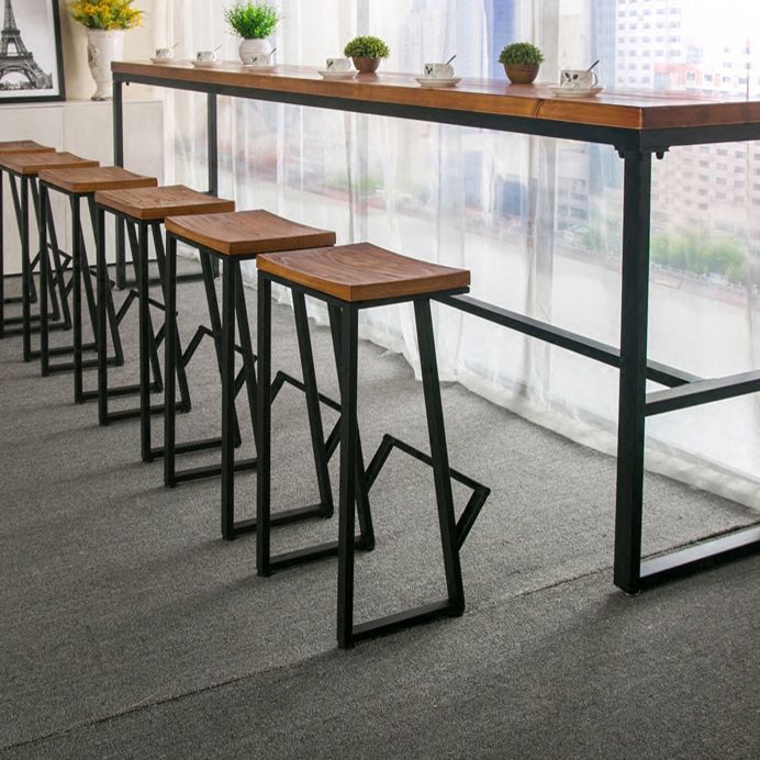 Brown Modern Style Bar Table Solid Wood and Iron Breakroom Bar Table Clearhalo 'Bar Furniture' 'Bar Tables' 'bar_tables' 'furn' 'furn_bar_tables' 'Furniture' 'furniture_bar_tables' 'Kitchen & Dining Furniture' 1200x1200_fa8d743f-16b3-4d53-8fc4-45ae69a4c4e0