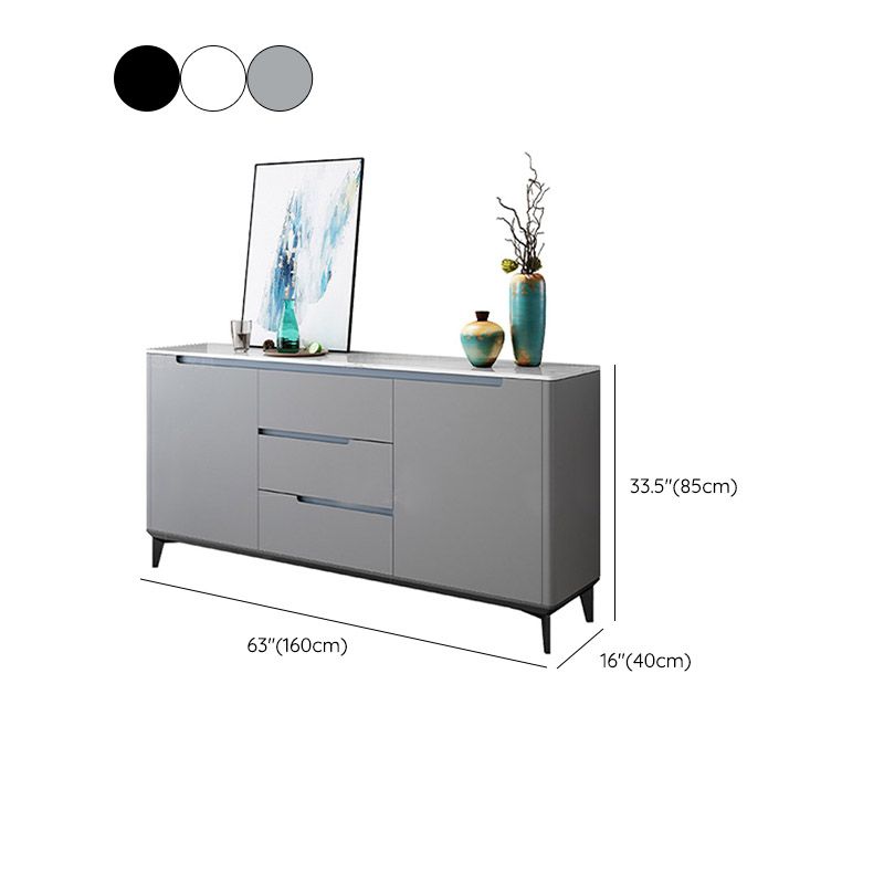 Buffet di pietra di credenza moderna e contemporanea con armadi e cassetti