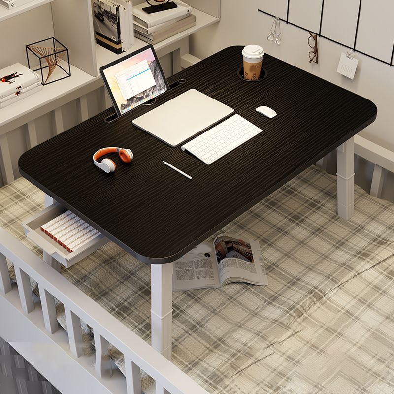 Escritorio de oficina de madera de ingeniería contemporánea escritorio de escritura con piernas blancas