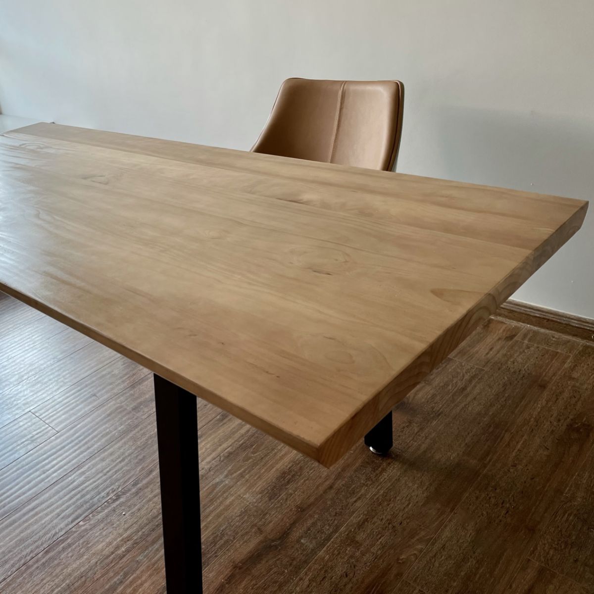 Mesa de escritura de oficina de madera sólida mesa de reunión de rectángulo moderno