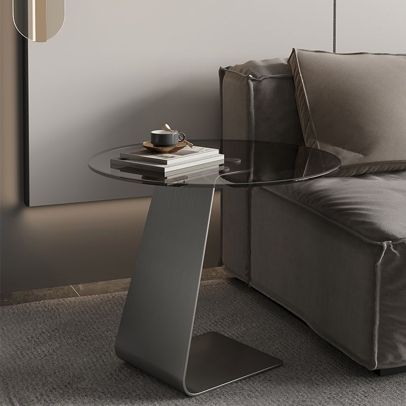 Tavolo di vetro rotondo a forma di forma C di metà secolo.