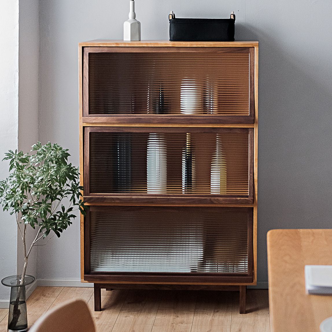 Glazen deur dennenhout dressoir moderne serverkast met opslag voor keuken