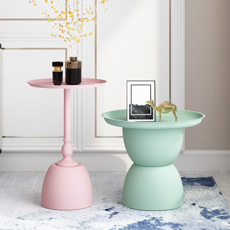 Iron Pedestal End Table Blue/ Pink Round Metal Tray Top Side End Table Clearhalo 'Coffee & Accent Tables' 'End & Side Tables' 'end_side_table' 'end_side_tables' 'furn' 'furn_end_side_tables' 'Furniture' 'furniture_end_side_table' 'Living Room Furniture' 1200x1200_fb92f2d3-8012-42b2-a04c-c2590bbdfa5f