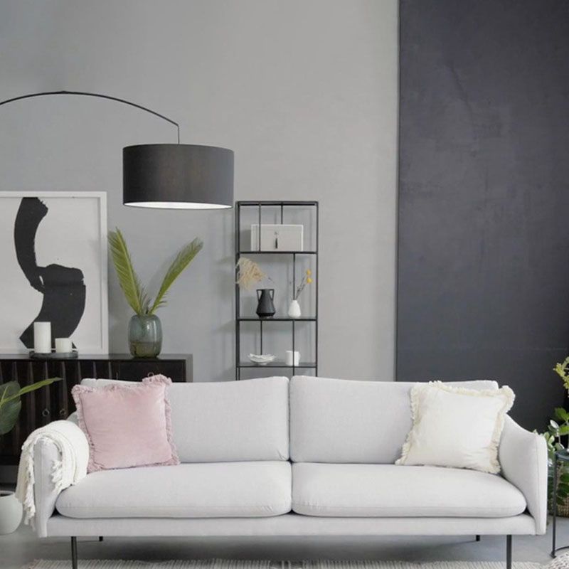 Divano con 2 cuscini a braccio quadrato divano contemporaneo con piedi in metallo nero