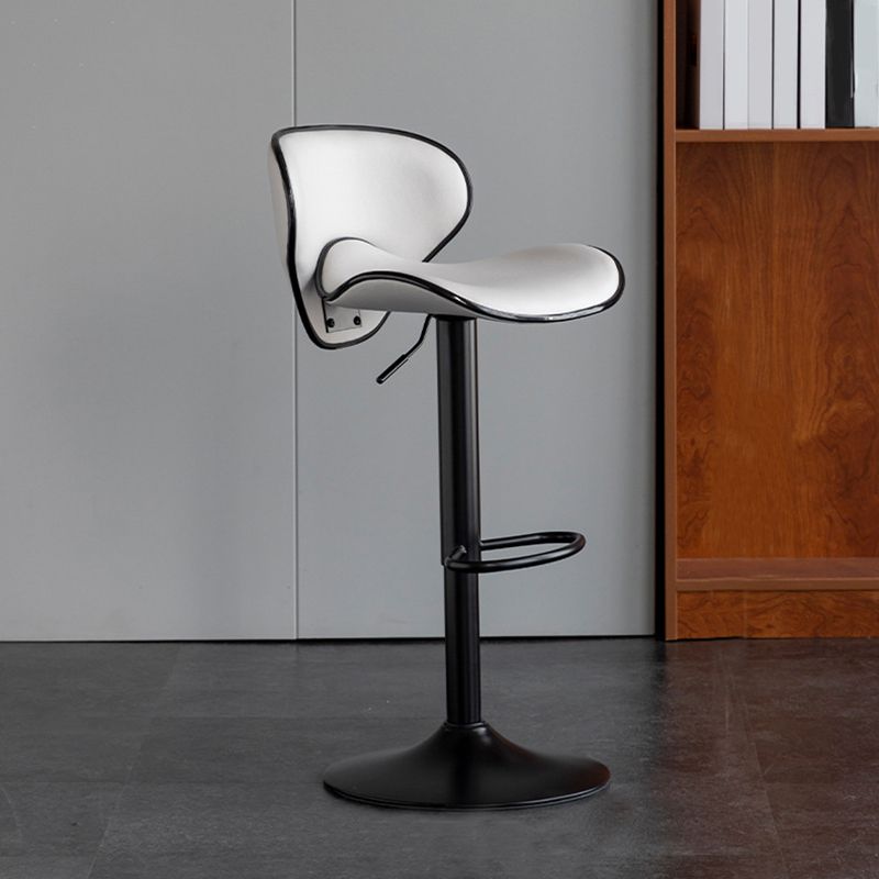 Scandinavian Metal Stool Fabric Upholstered Round Seat Counter Stool in Matte Finish Clearhalo 'Bar Furniture' 'Bar Stools' 'bar_stools' 'furn' 'furn_bar_stools' 'Furniture' 'Kitchen & Dining Furniture' 1200x1200_fc2c2b02-25e7-4431-86e5-59e220353277