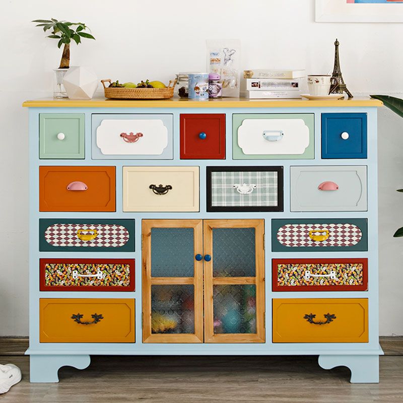 Creazione di stoccaggio in legno fabbricato in stile costiero per la camera da letto