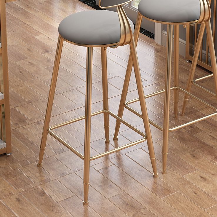 1/3 Glam Metal White and Gold Bar Stool and Table Set for Dining Room Clearhalo 'Bar Furniture' 'furn' 'furn_home_bar_bar_sets' 'Furniture' 'Home Bars & Bar Sets' 'home_bar_bar_sets' 'Kitchen & Dining Furniture' 1200x1200_fc67e094-cf38-462b-86b0-bb9c8f6fb1b5