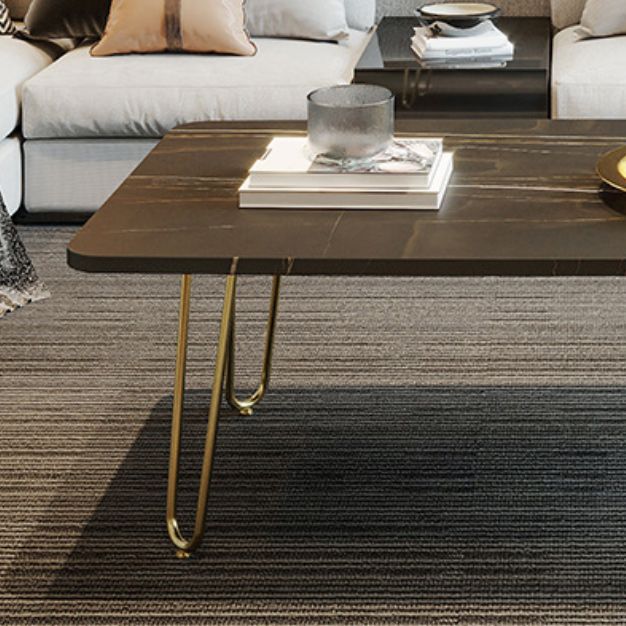 Tavolino da cocktail in pietra rettangolare glam con 4 gambe metalliche tavolino