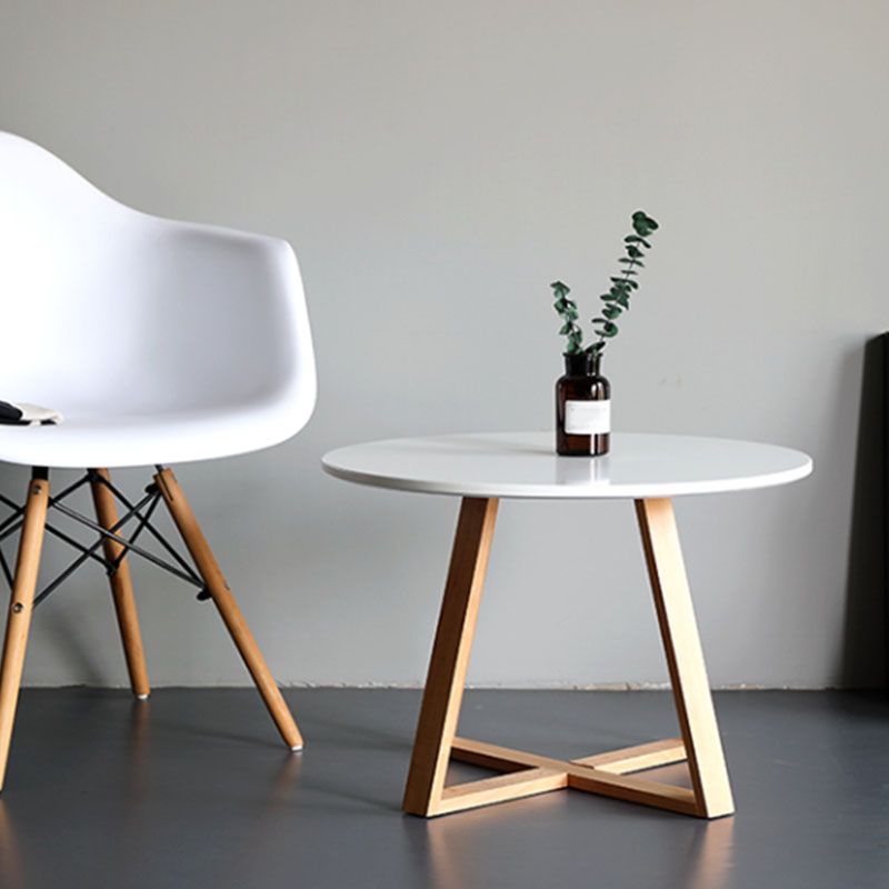 Tavolo in legno solido rotondo in stile nordico con tavola laterale incrociata in legno