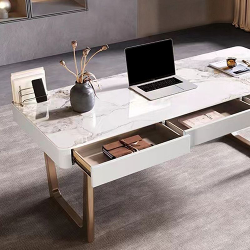 3 tiroirs d'écriture de bureau de bureau de forme rectangulaire en blanc