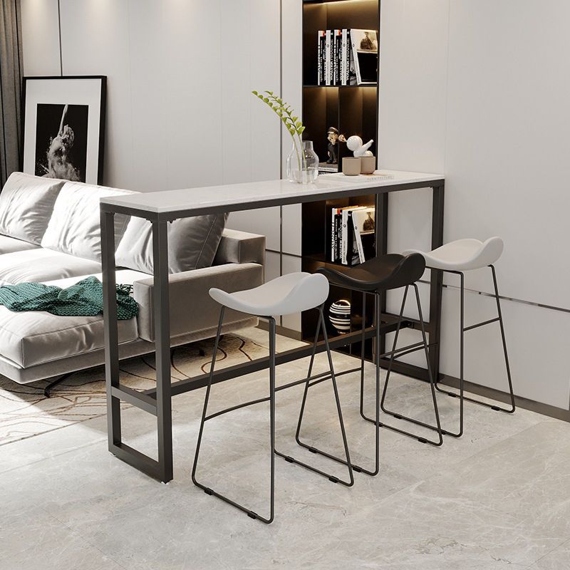 Tavolo da bistrot moderno con tavolo da bar top rettangolo di trestle nero per piccoli luoghi