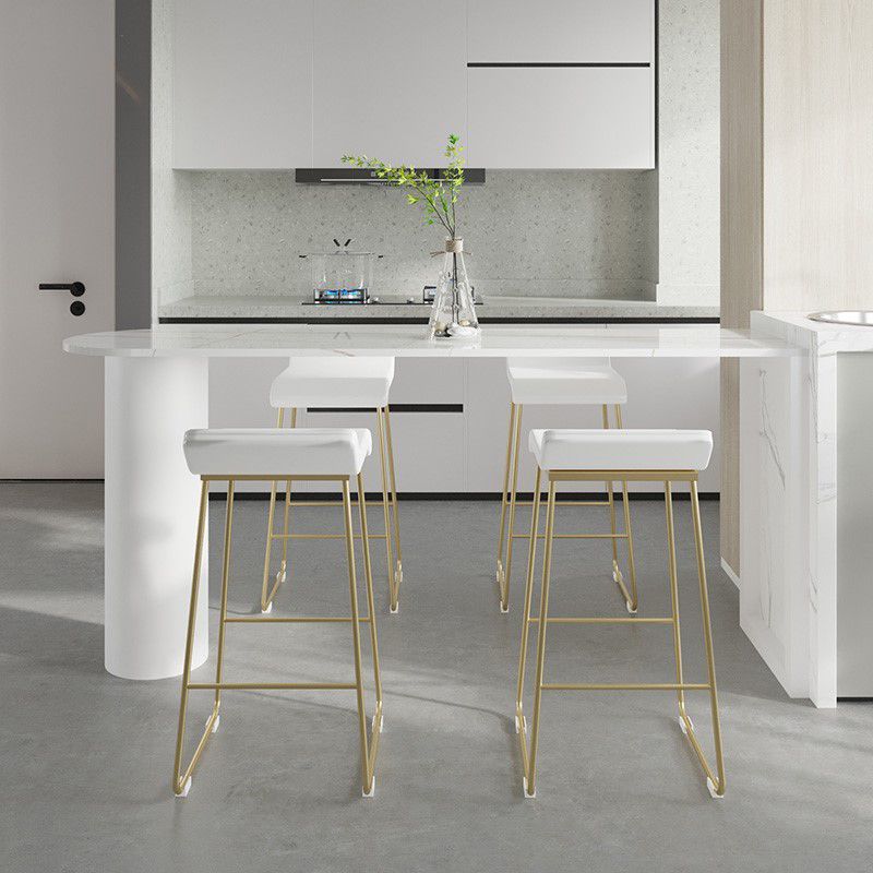 Juego de mesa de bar moderno de forma irregular, mesa de mostrador de piedra sinterizada de 1/2/5 piezas con taburetes