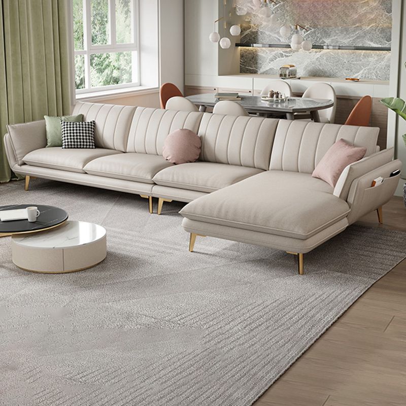 Skandinavisches Kunstledersofa mit Lagerung, ausgestattetem Armsofa mit Kissen