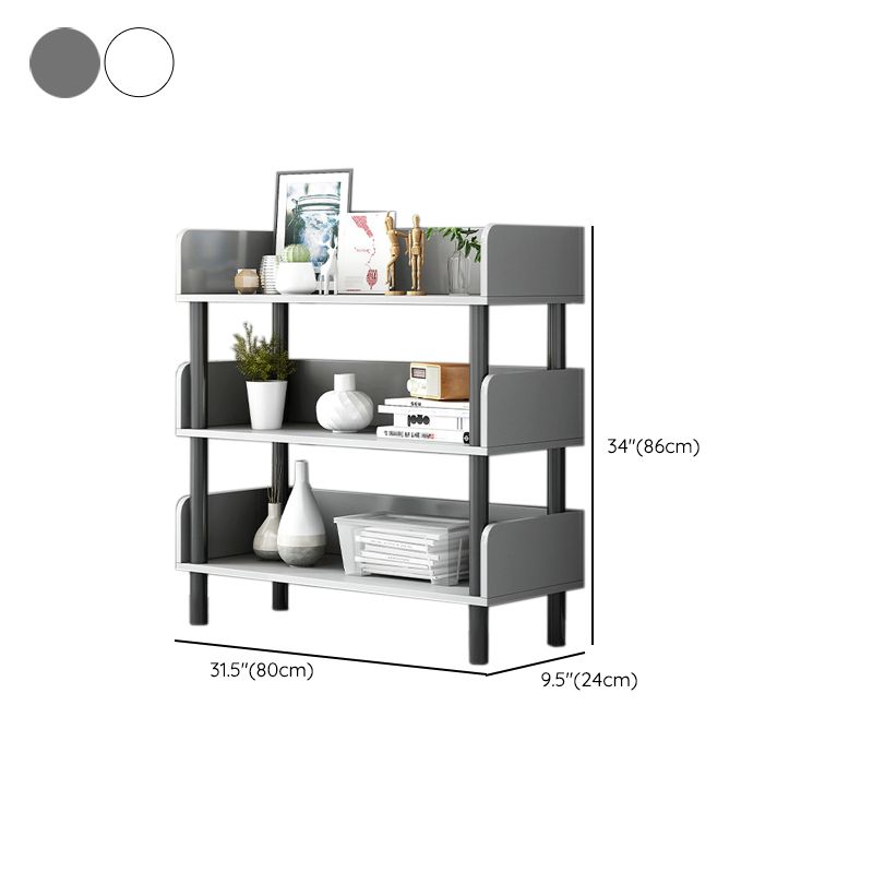 Zeitgenössisches Standard -Bücherregal aus dem Bücherregal mit Regalen