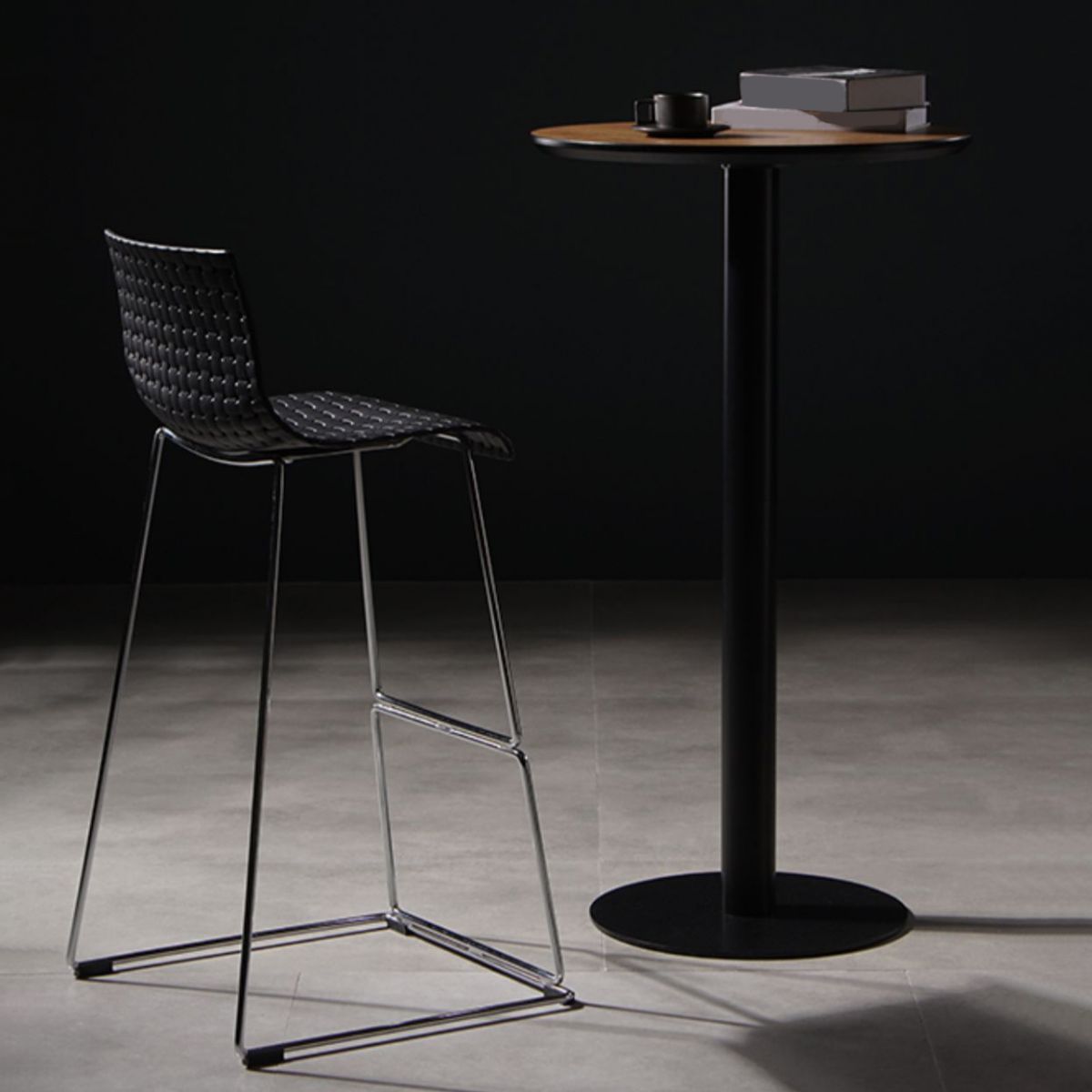 Tabouret de bar sans bras de tabouret de comptoir en plastique industriel pour le salon