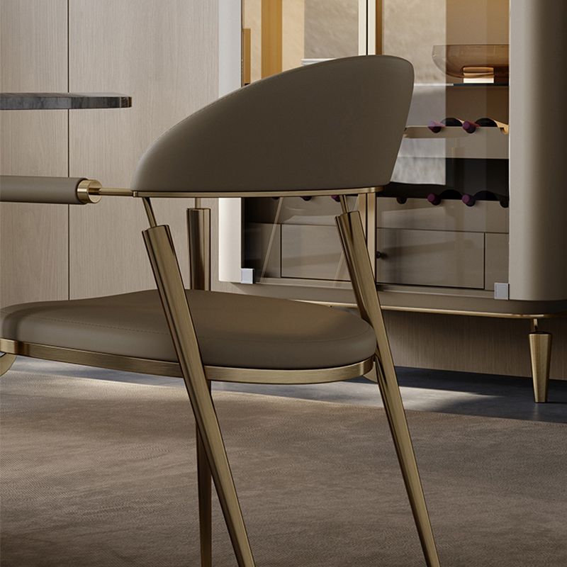 Silla de brazo estilo glam silla de comedor de metal abierta para la cocina