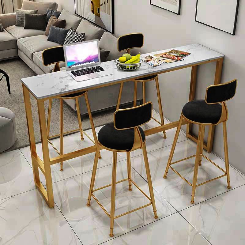 Tableau de bar de style glamour de 42 pouces de hauteur en marbre artificiel et bistrot de base en métal