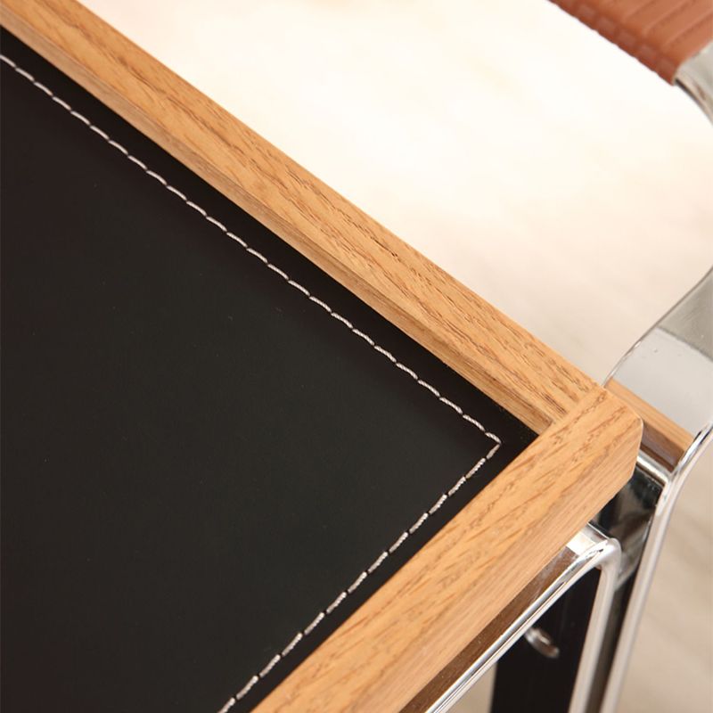 Tavolo di accento lato divano moderno in acciaio e legno massiccio con scaffale