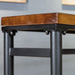 Table à hauteur de bar avec plateau en bois, pieds noirs et base en métal