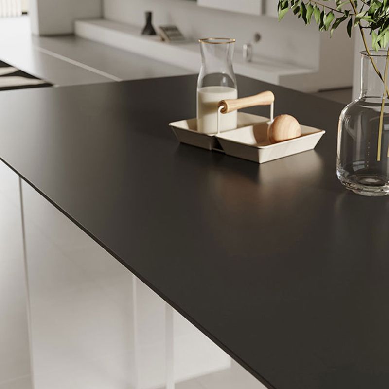 Eigentijdse rechthoekige tafel van gesinterde stenen tafel met acrylpoten voor de keuken