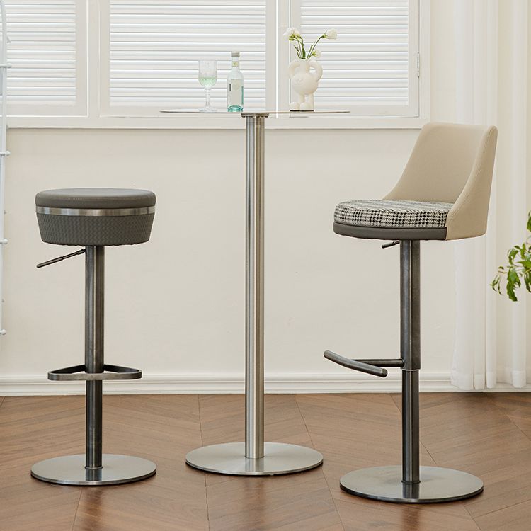 GLAMスタイル調整可能なスイベル布張りの布張りのバースツールと金属脚