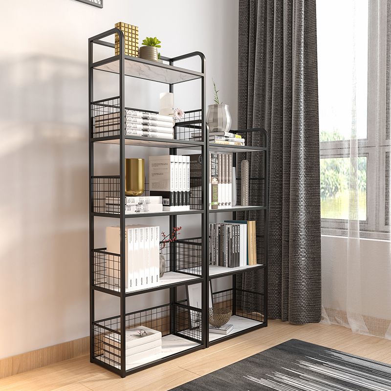 スカンジナビアの長方形の標準本棚を開いてください