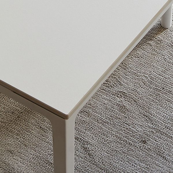 金属フレーム付きホワイトストーンダイナーテーブルセット1/2/5ピースモダンなダイニングセット