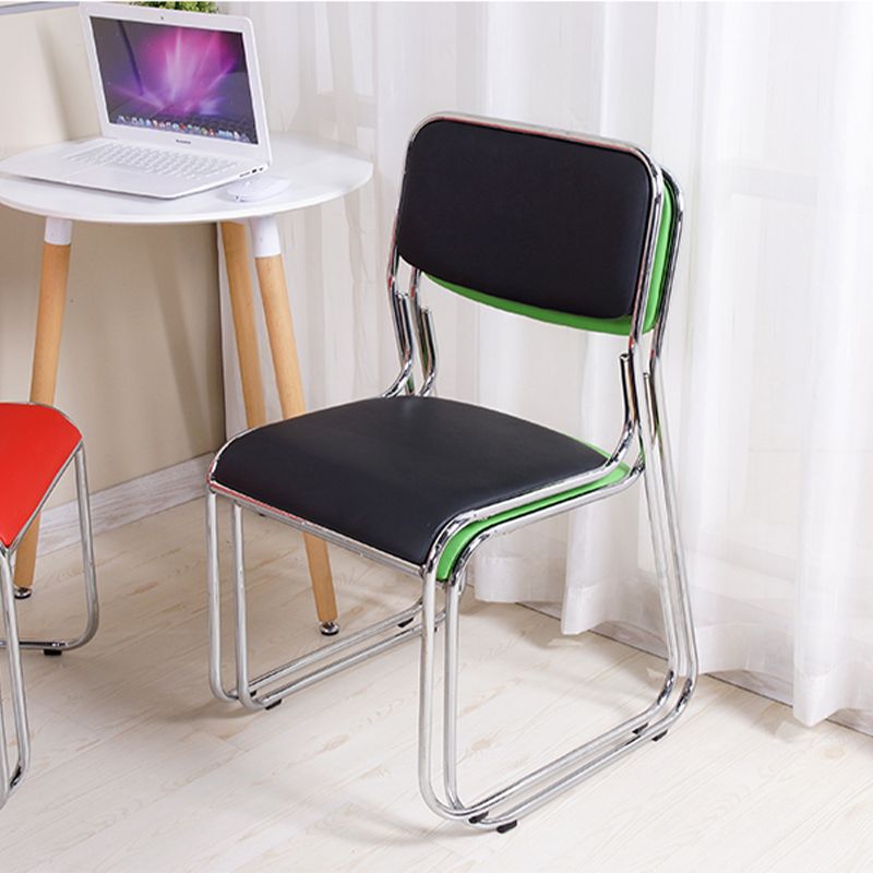 Moderne armlose gepolsterte Bürostuhl Schwarz Leather Management Conference Stuhl