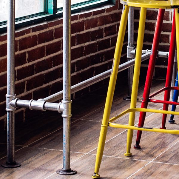 Tavolo da riposo altezza della barra da barra interno tavolo da pub in metallo industriale