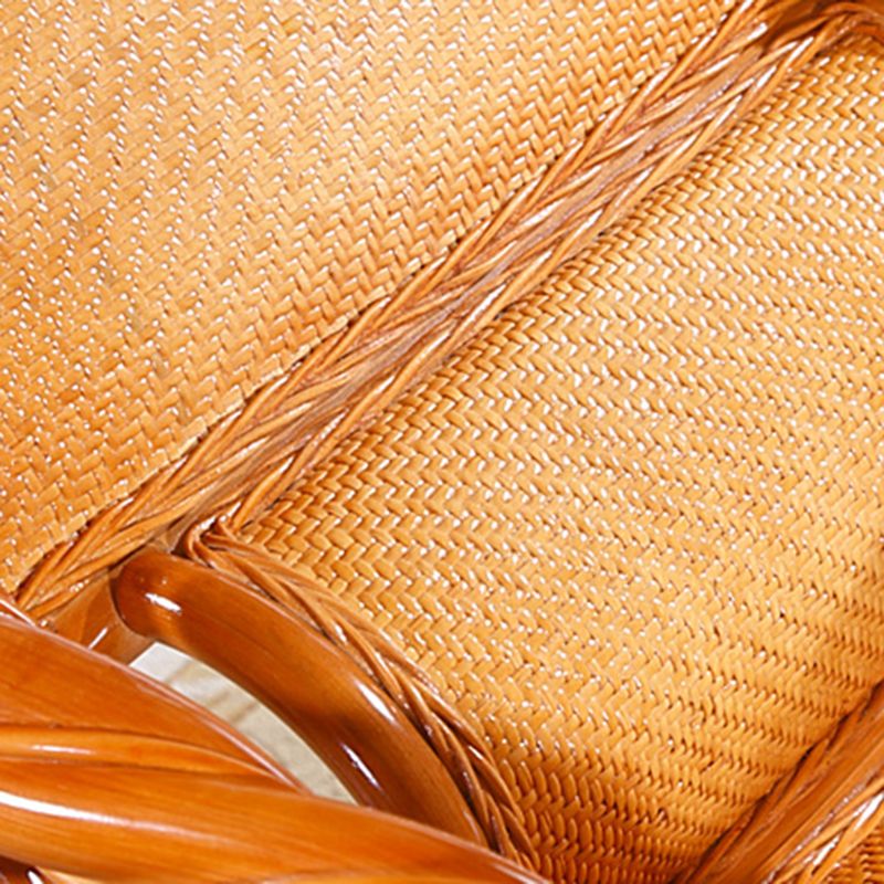 Traditioneller Schaukelstuhl Rattan Spindle Rückenlehne Vollfarbe Innenstuhl im Innenbereich