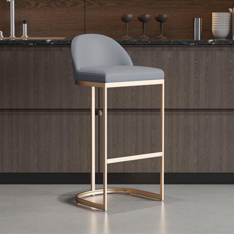 Glam Style Bar Table Set 1/2/5 Pieces Rectangle Bar Table with High Stools for Kitchen Clearhalo 'Bar Furniture' 'furn' 'furn_home_bar_bar_sets' 'Furniture' 'Home Bars & Bar Sets' 'home_bar_bar_sets' 'Kitchen & Dining Furniture' 1200x1200_fff01060-e5ae-46ce-8b38-2c17cfc79b6a