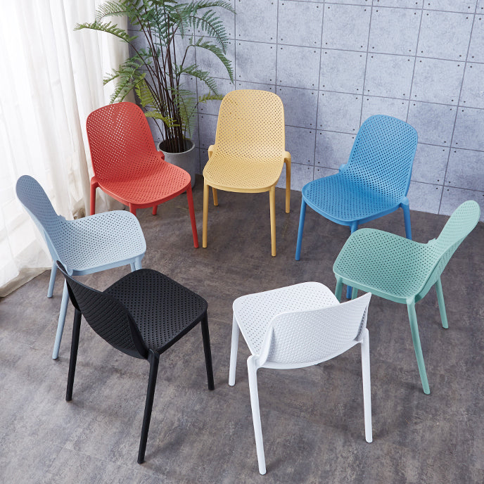 Dining Room Stacking Dining Chair Contemporary Style Plastic Side Chair Clearhalo ' kitchen&dining_furn' 'Dining Chairs' 'Dining Tables & Seating' 'dining_chair' 'Furniture' 'furniture_dining_chair' 'Kitchen & Dining Furniture' 'kitchen' 3467132