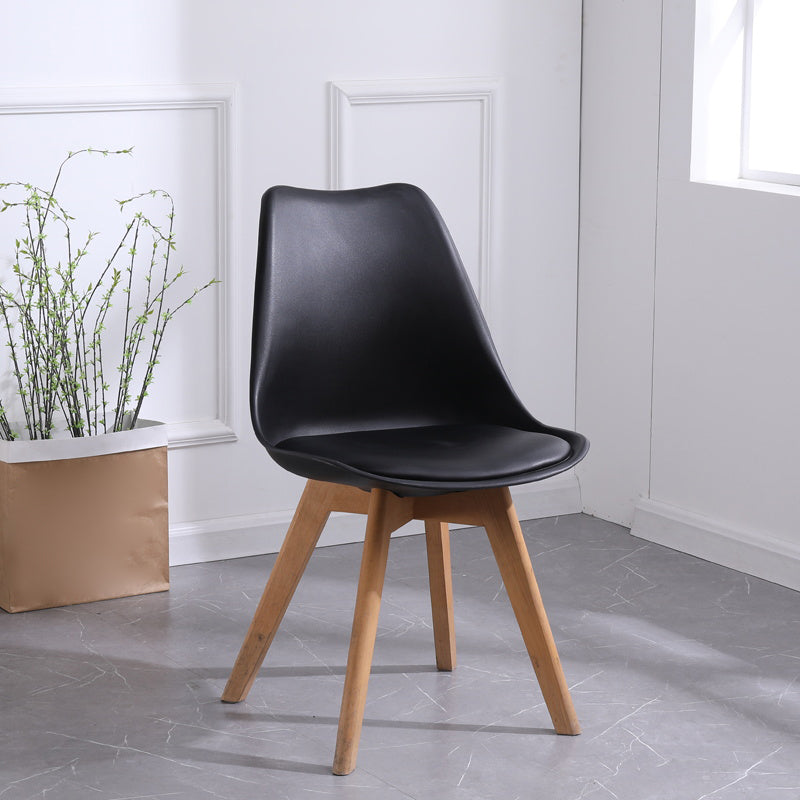 Scandinavian Style Wood Side Chair Set Dining Room Side Chair with Natural Leg Black 1 Piece Clearhalo ' kitchen&dining_furn' 'Dining Chairs' 'Dining Tables & Seating' 'dining_chair' 'Furniture' 'furniture_dining_chair' 'Kitchen & Dining Furniture' 'kitchen' 3468316